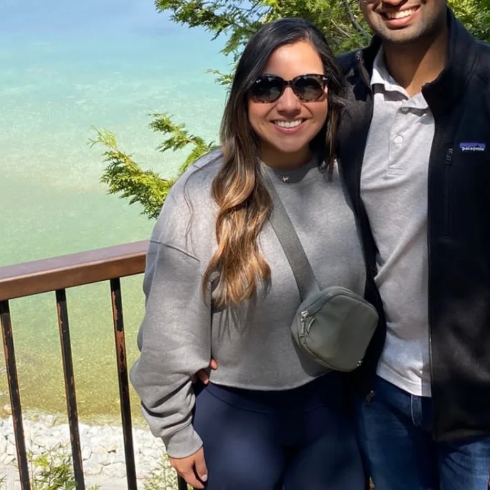 Meet your Posher, Rebeca